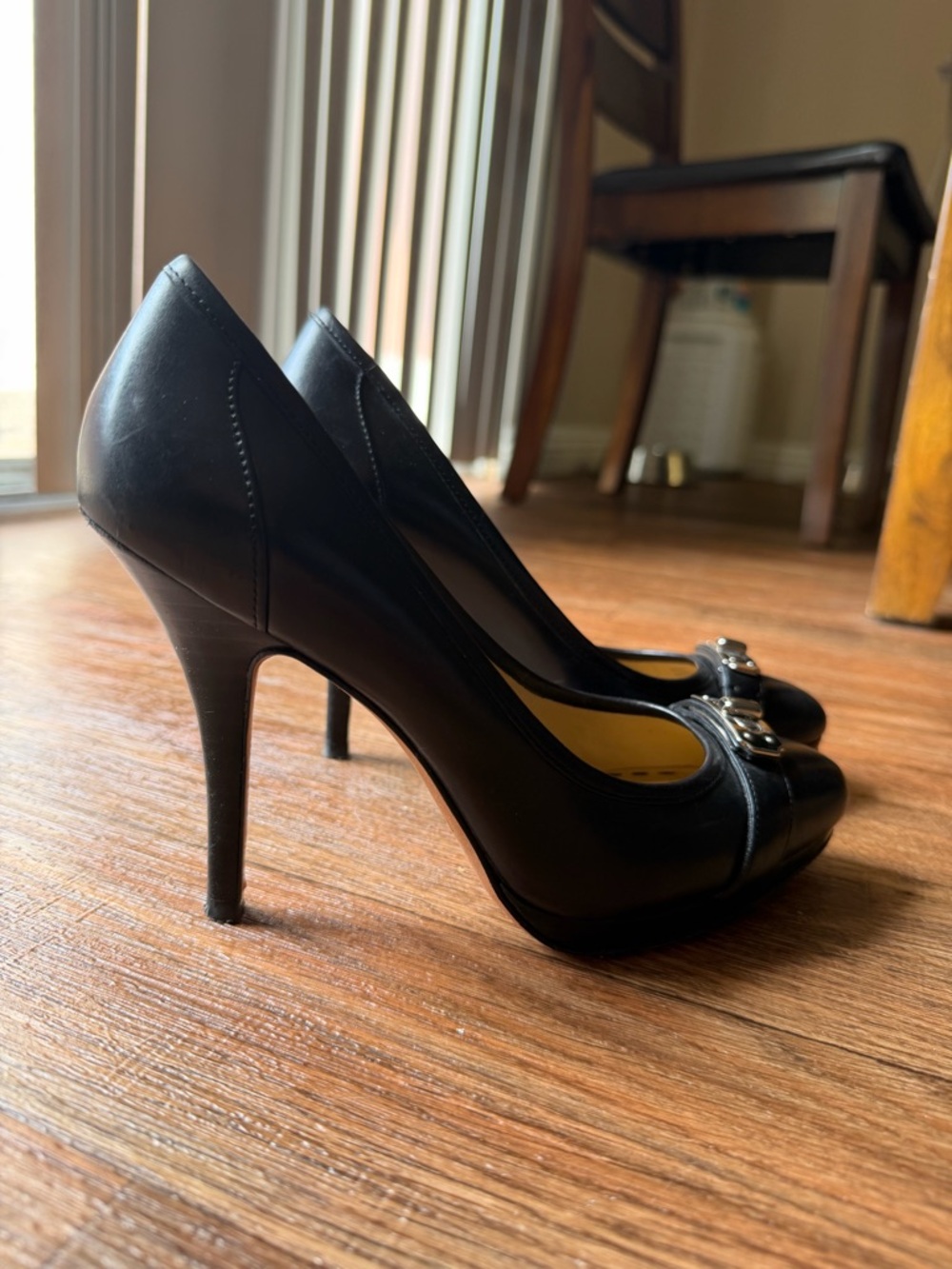 Coach buckle heels - Picture 2 of 3